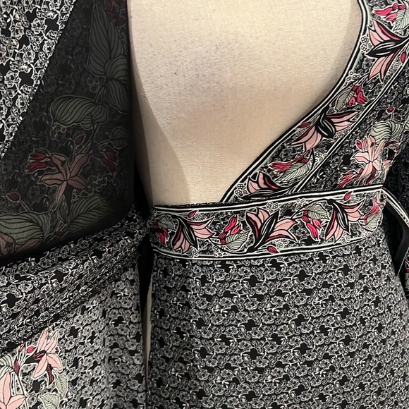 Max Studio Floral Print Wrap Maxi Dress - Picture 7 of 12